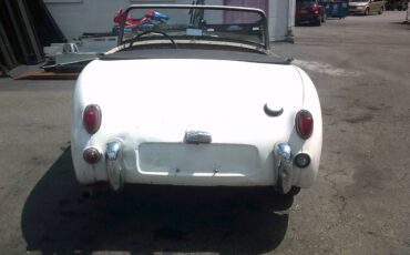 Austin-healey-sprite-1959-white-8