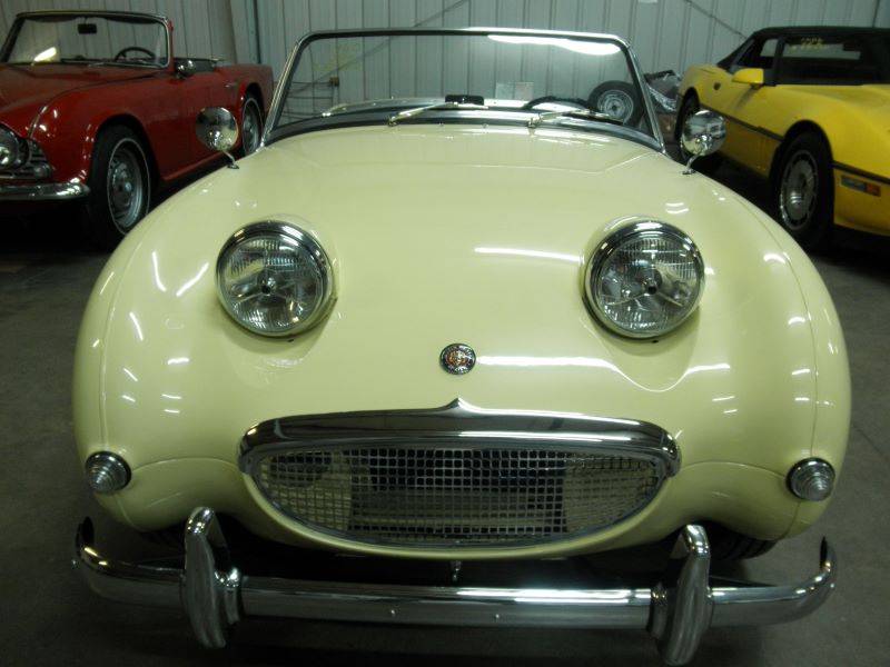 Austin-healey-sprite-1960-yellow-1