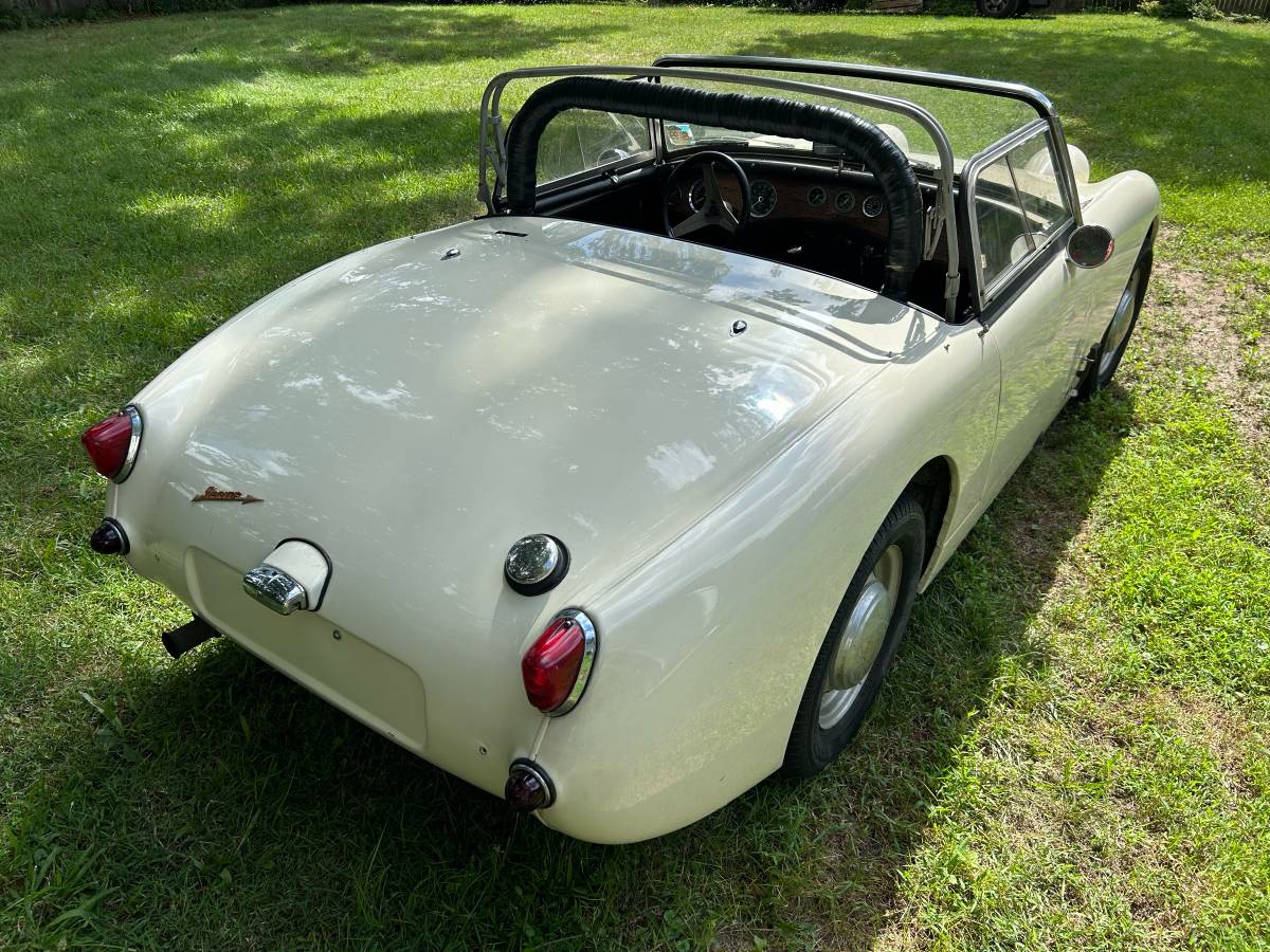 Austin-healey-sprite-1961-white-22