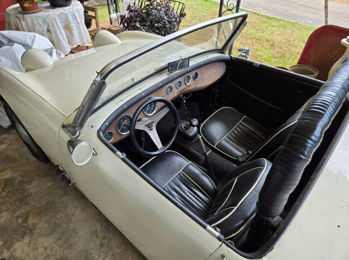 Austin-healey-sprite-1961-white-3