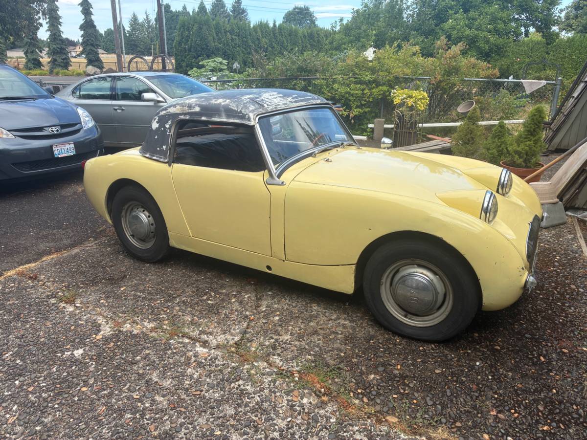 Austin-healey-sprite-1961-yellow-6