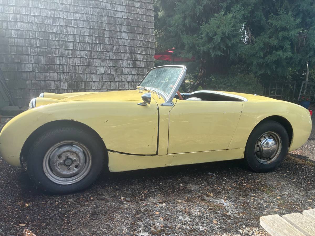 Austin-healey-sprite-1961-yellow-9