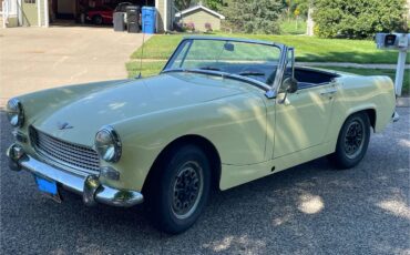 Austin-healey-sprite-1966-yellow-10