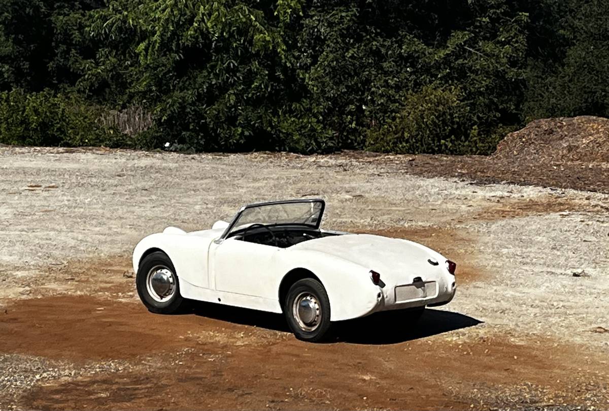Austin-healy-1960-white-1