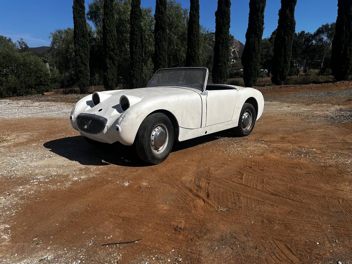 Austin-healy-1960-white