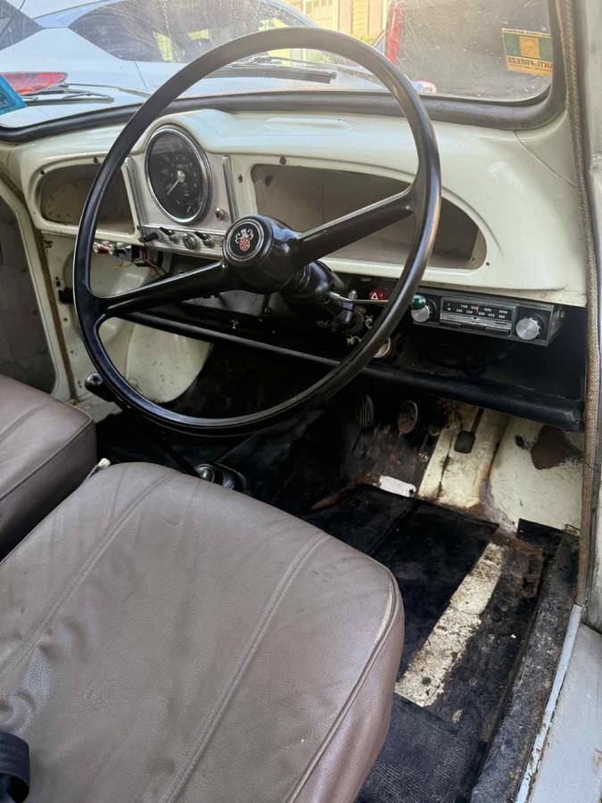 Austin-morris-1968-white-17