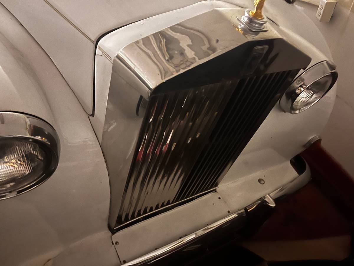 Austin-princess-rolls-1966-white-5