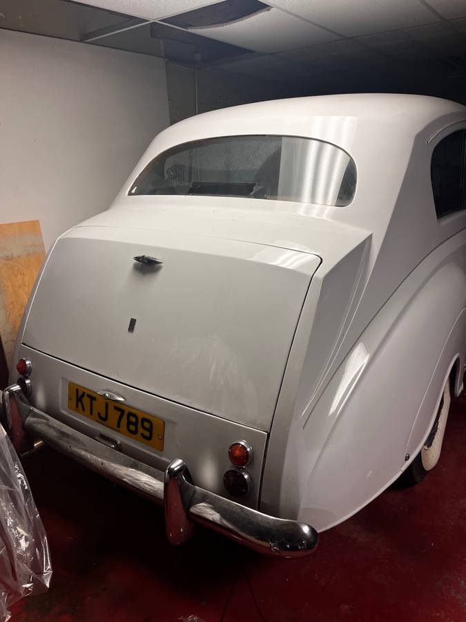 Austin-princess-rolls-1966-white