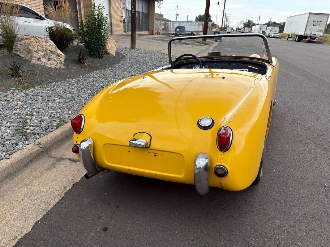 Autin-Healey-Sprite-Bug-Eye-1960-20