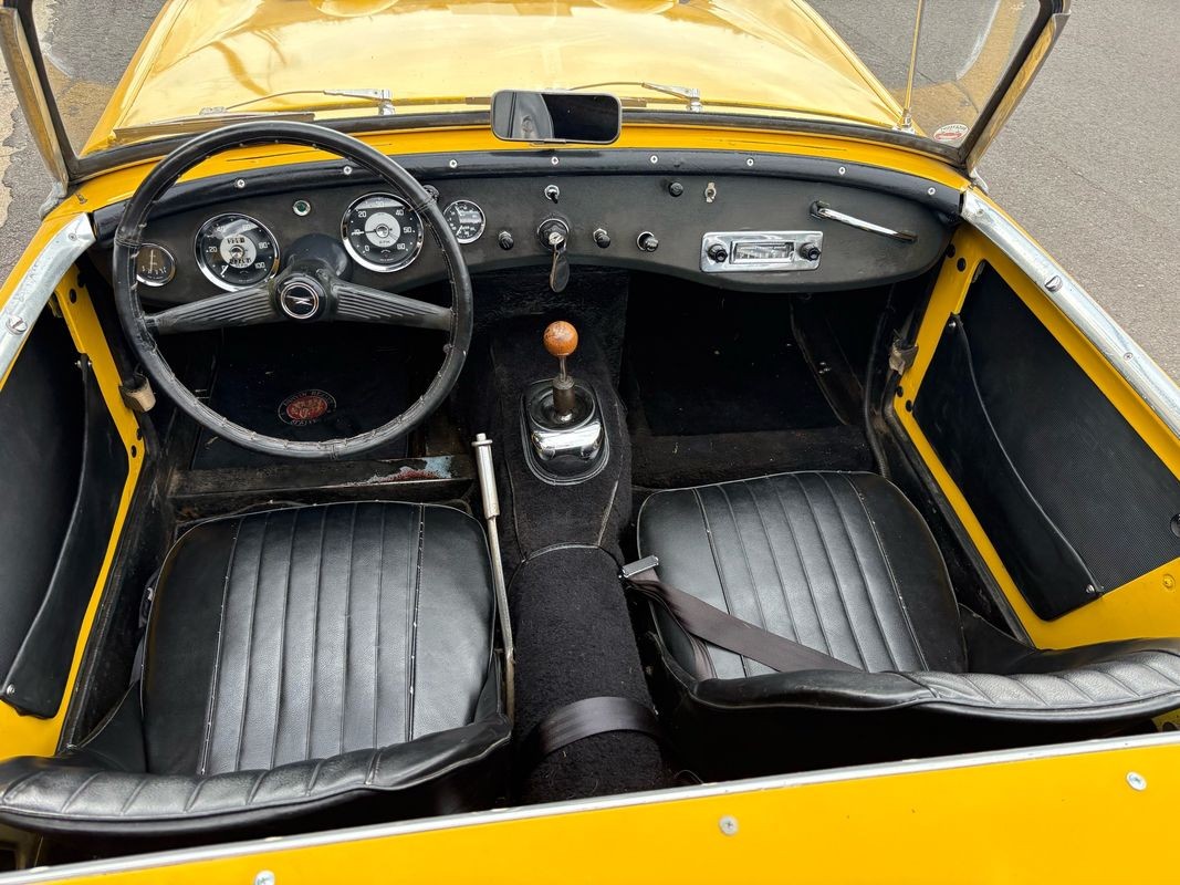 Autin-Healey-Sprite-Bug-Eye-1960-8