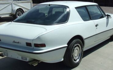 Avanti-11-1988-white-14