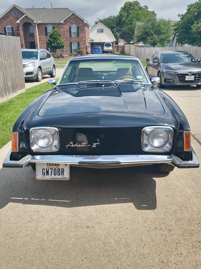 Avanti-ii-touring-coupe-1982-black-3
