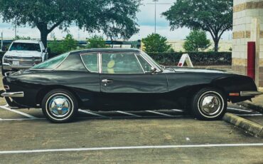 Avanti-ii-touring-coupe-1982-black
