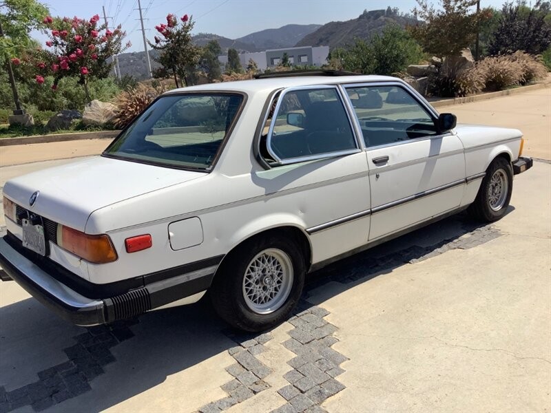 BMW-3-Series-1983-Coupe-10