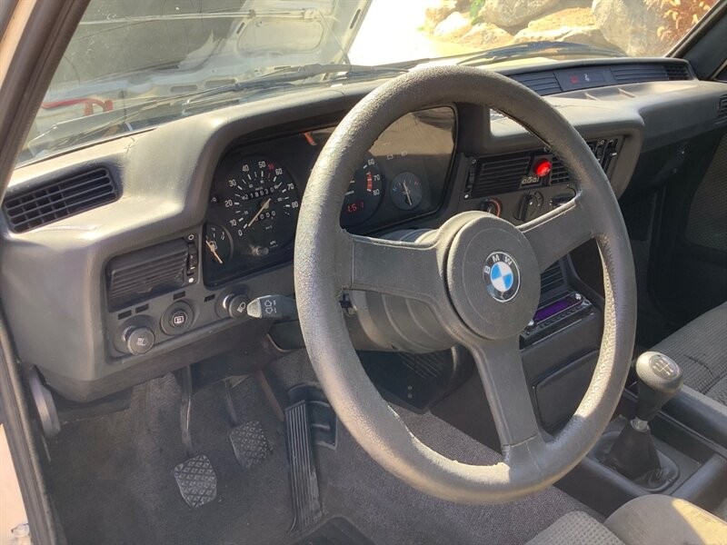 BMW-3-Series-1983-Coupe-18
