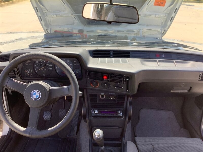 BMW-3-Series-1983-Coupe-19