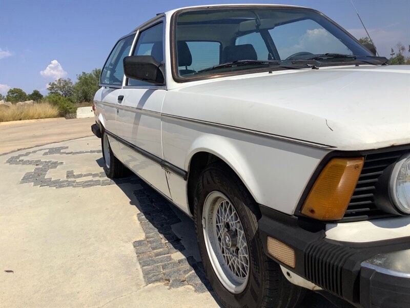 BMW-3-Series-1983-Coupe-9