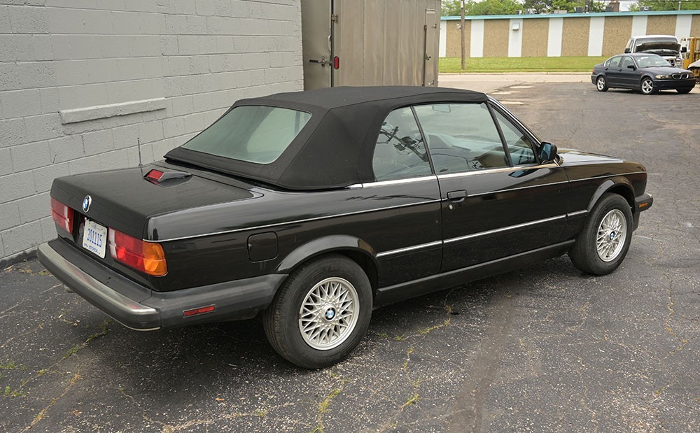 BMW-3-Series-1988-Convertible-3