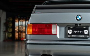 BMW-3-Series-1989-18