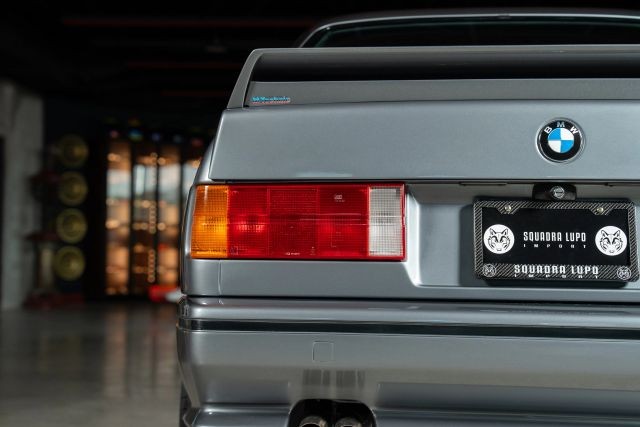BMW-3-Series-1989-18