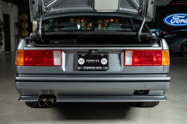 BMW-3-Series-1989-24