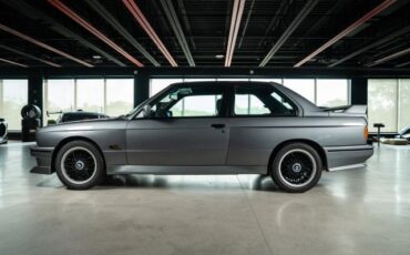 BMW-3-Series-1989-3
