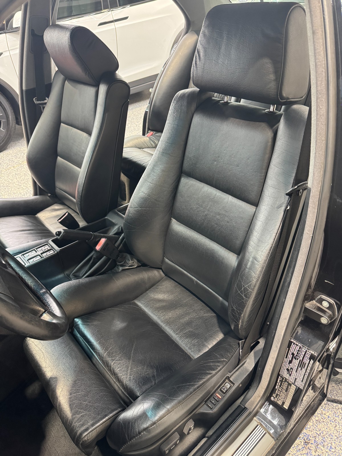 BMW-5-Series-1995-Sedan-27