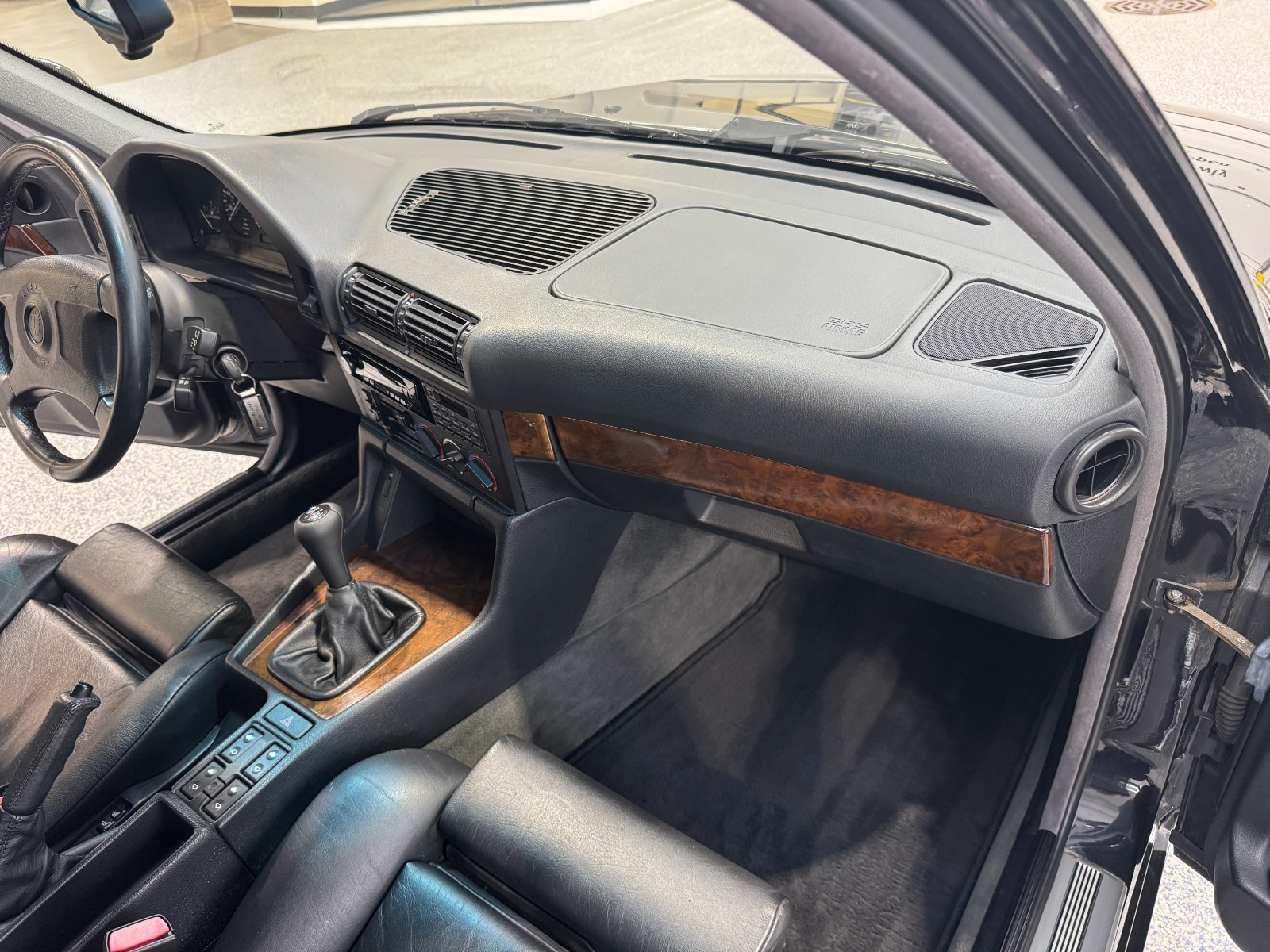 BMW-5-Series-1995-Sedan-29