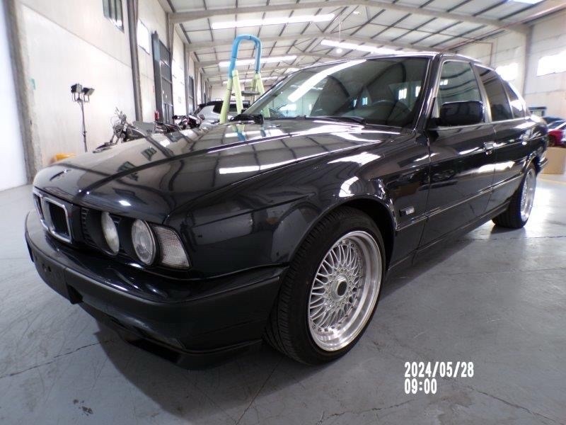BMW-525-1992