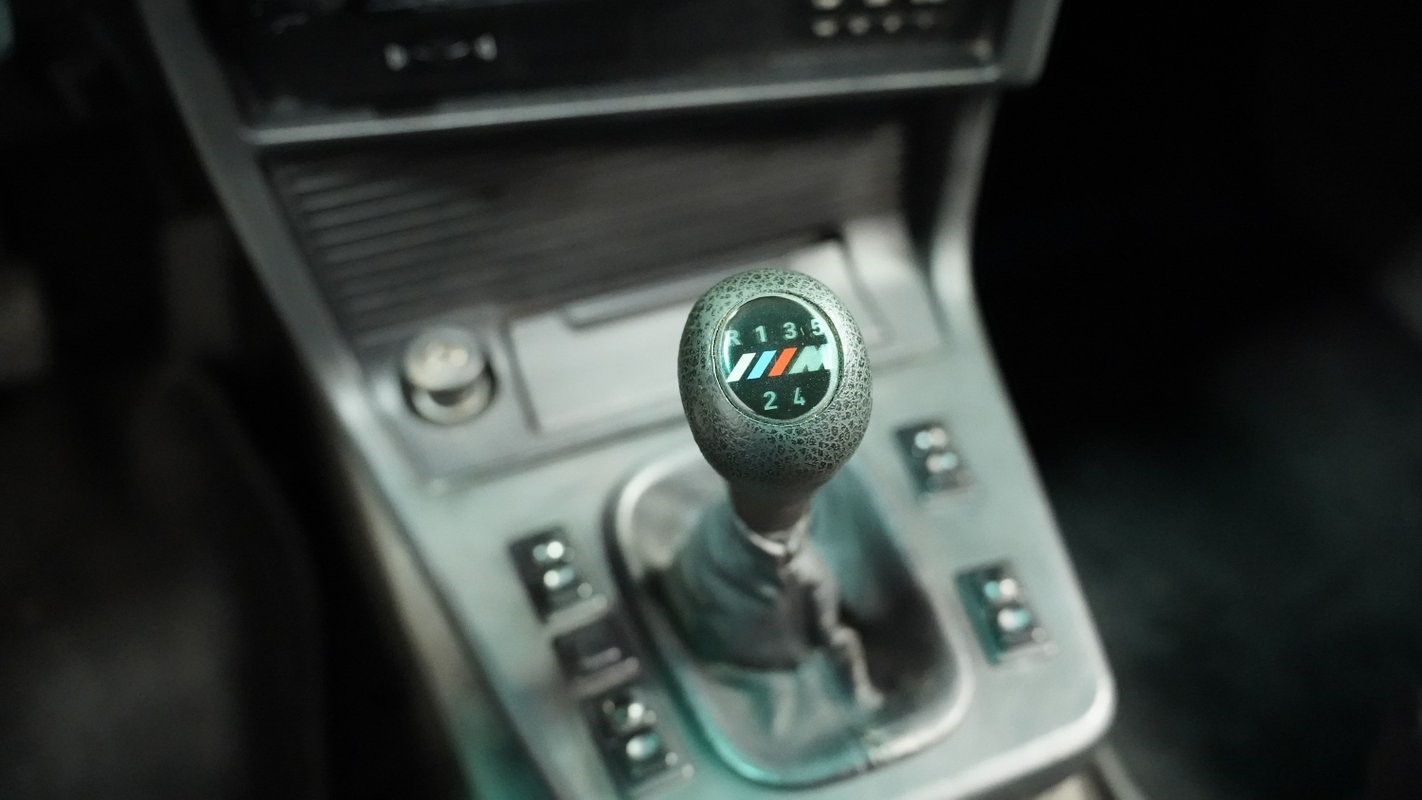BMW-6-Series-1985-Coupe-38