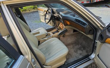 BMW-7-Series-1986-25