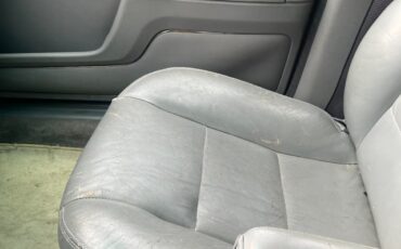 BMW-7-Series-1990-14