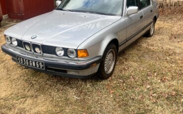 BMW-7-Series-1990-3
