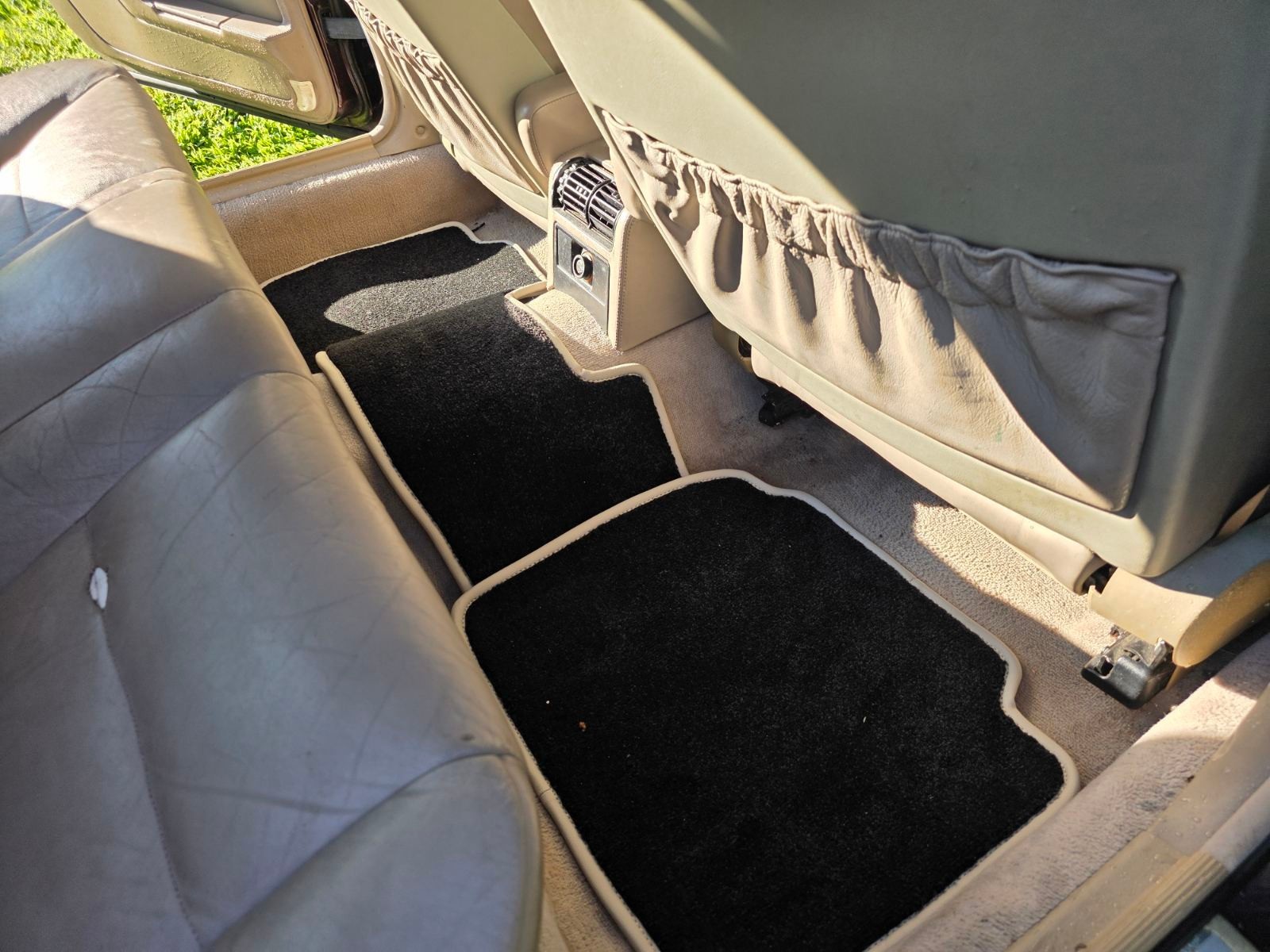 BMW-7-Series-1994-Sedan-14