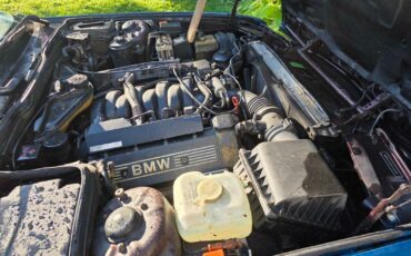 BMW-7-Series-1994-Sedan-32