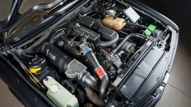 BMW-B7-Turbo-S-1988-6