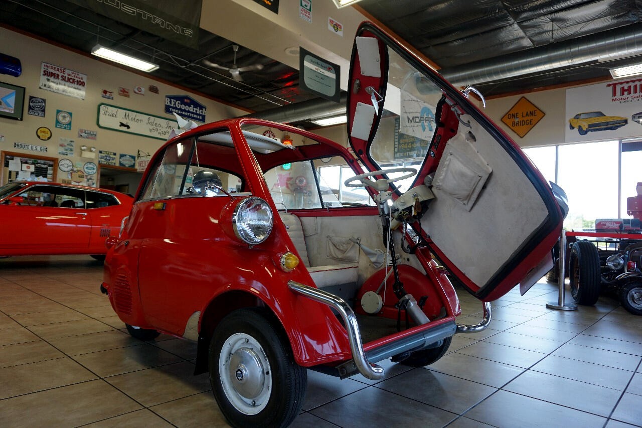 BMW-Isetta-1957-Classic-Car-29
