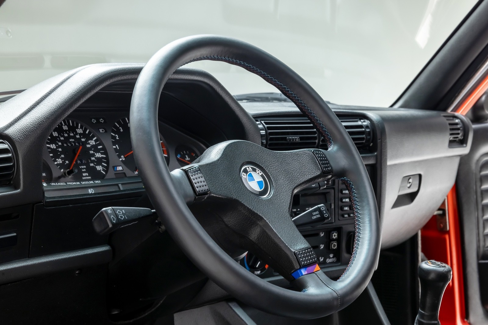 BMW-M3-1988-Coupe-22