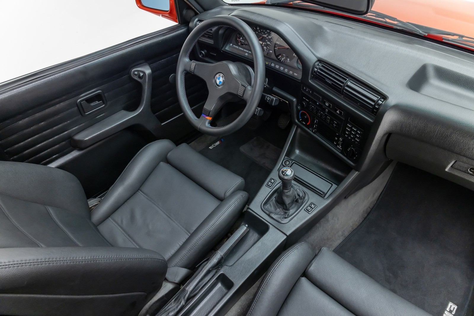 BMW-M3-1988-Coupe-26