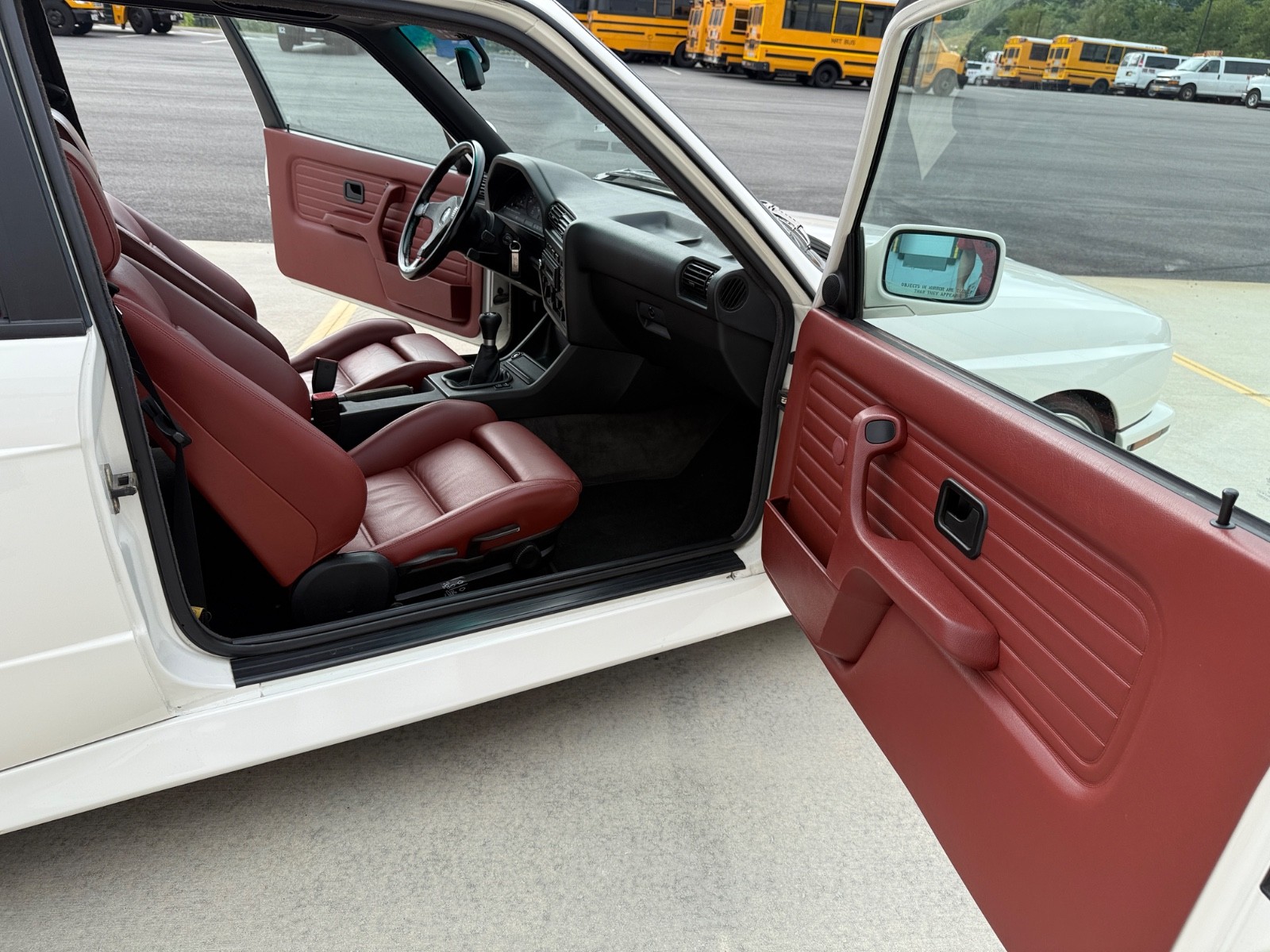 BMW-M3-1988-Sedan-10