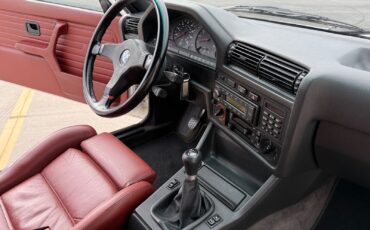 BMW-M3-1988-Sedan-11