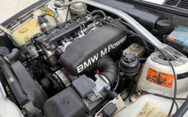 BMW-M3-1988-Sedan-17
