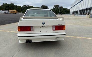 BMW-M3-1988-Sedan-6