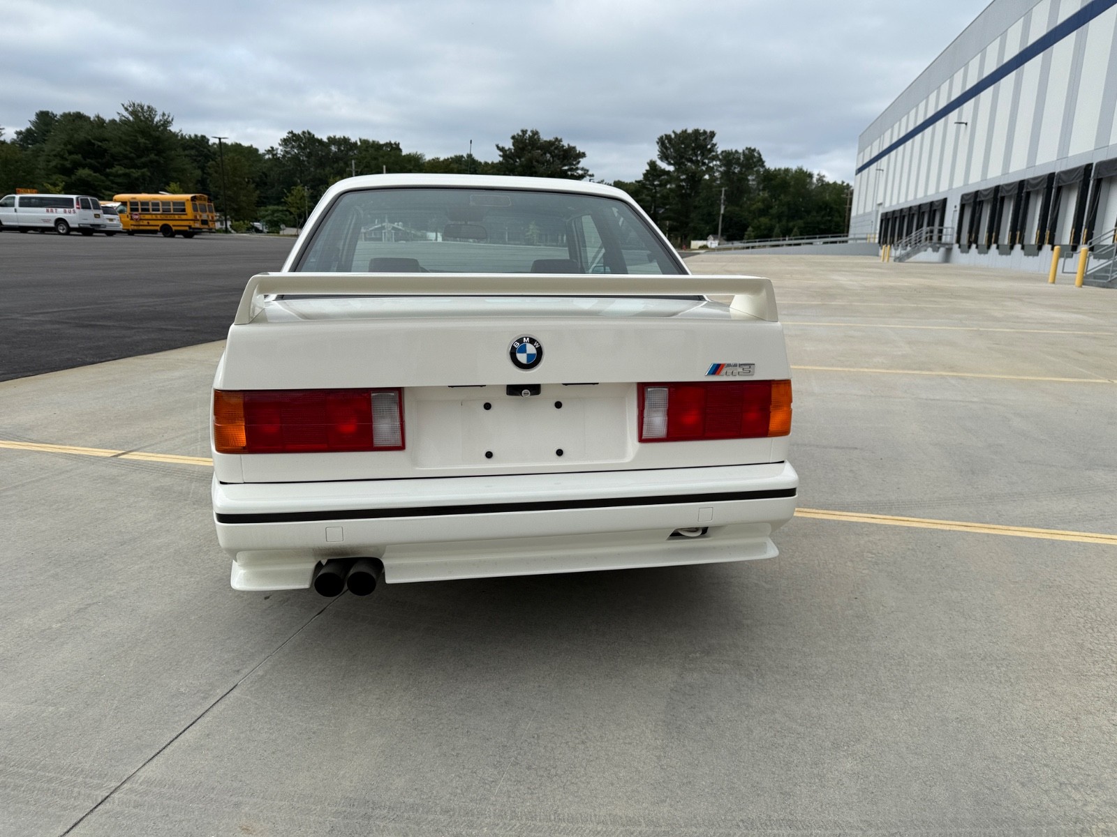 BMW-M3-1988-Sedan-6