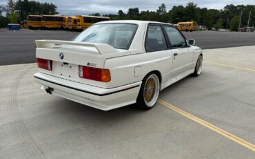 BMW-M3-1988-Sedan-7