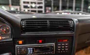 BMW-M3-1990-Coupe-11