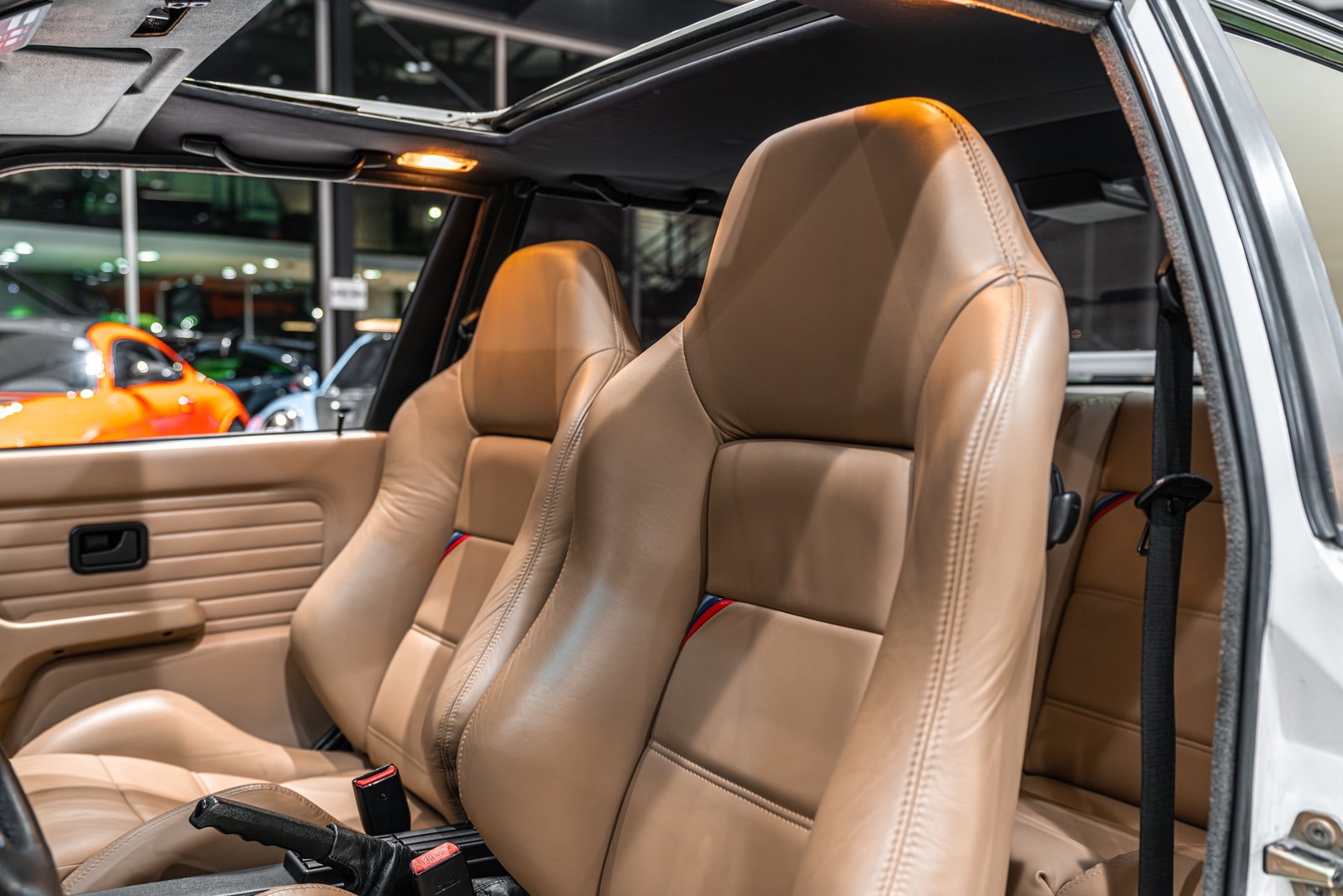 BMW-M3-1990-Coupe-16