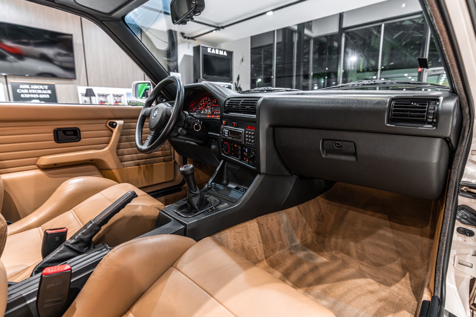 BMW-M3-1990-Coupe-19