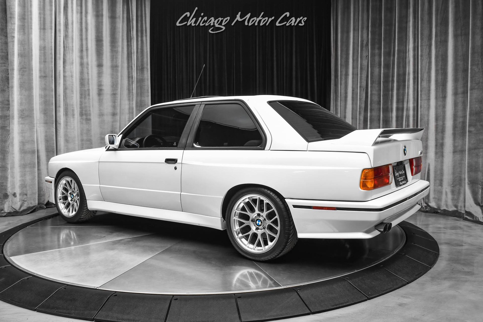 BMW-M3-1990-Coupe-2