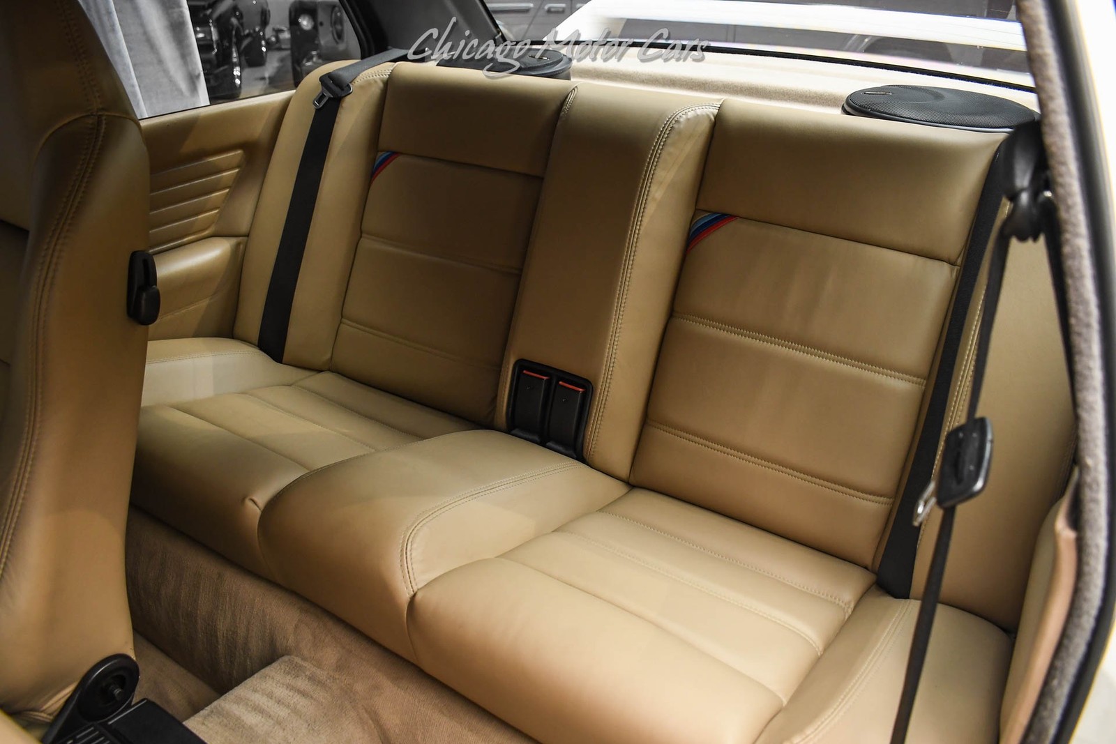 BMW-M3-1990-Coupe-21